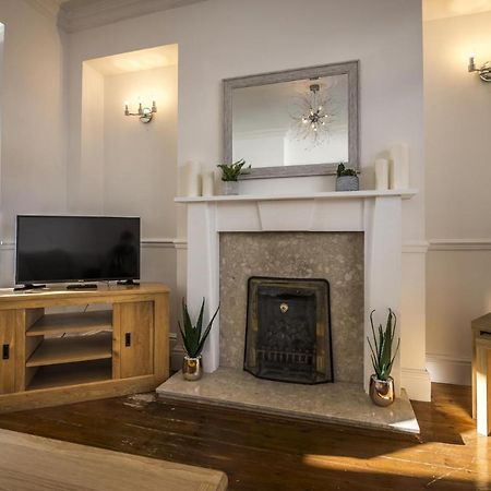 Ivydene - 3 Bedroom Holiday Home - Tenby Exterior foto